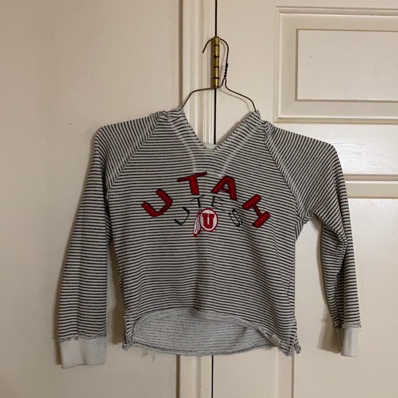 BLUE 84 UTAH UTES CROPPED HOODIE - Picture 1 of 5